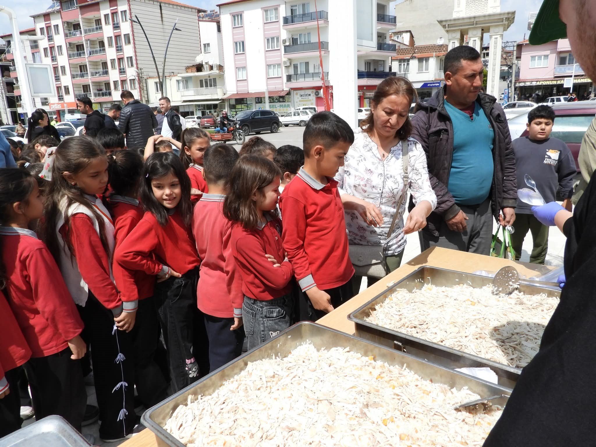 Selendi'de Şehit Öğretmen Ve Öğrenciler Için Hayır! (1)