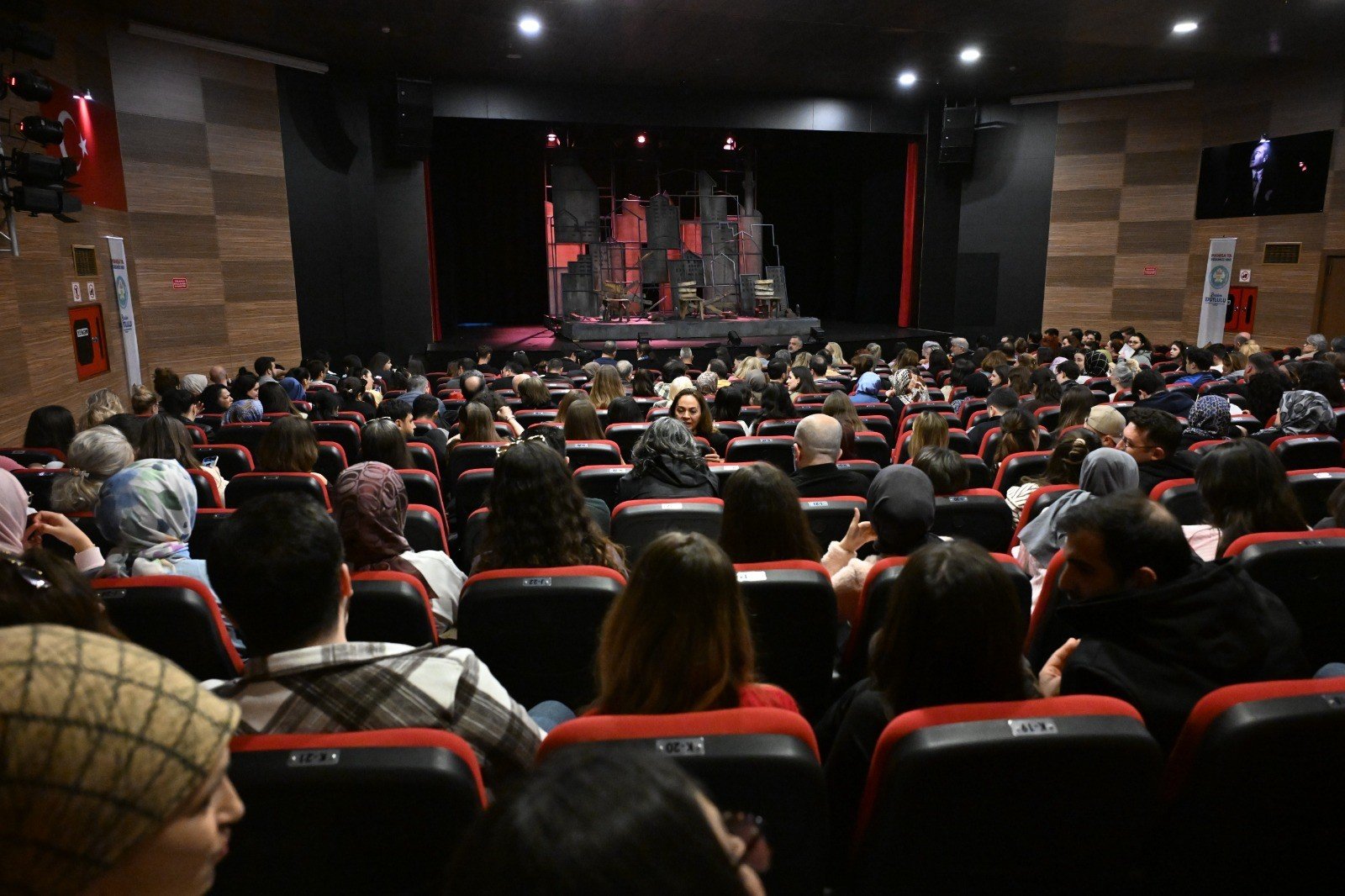 'Sen İstanbul'dan Güzelsin' (1)