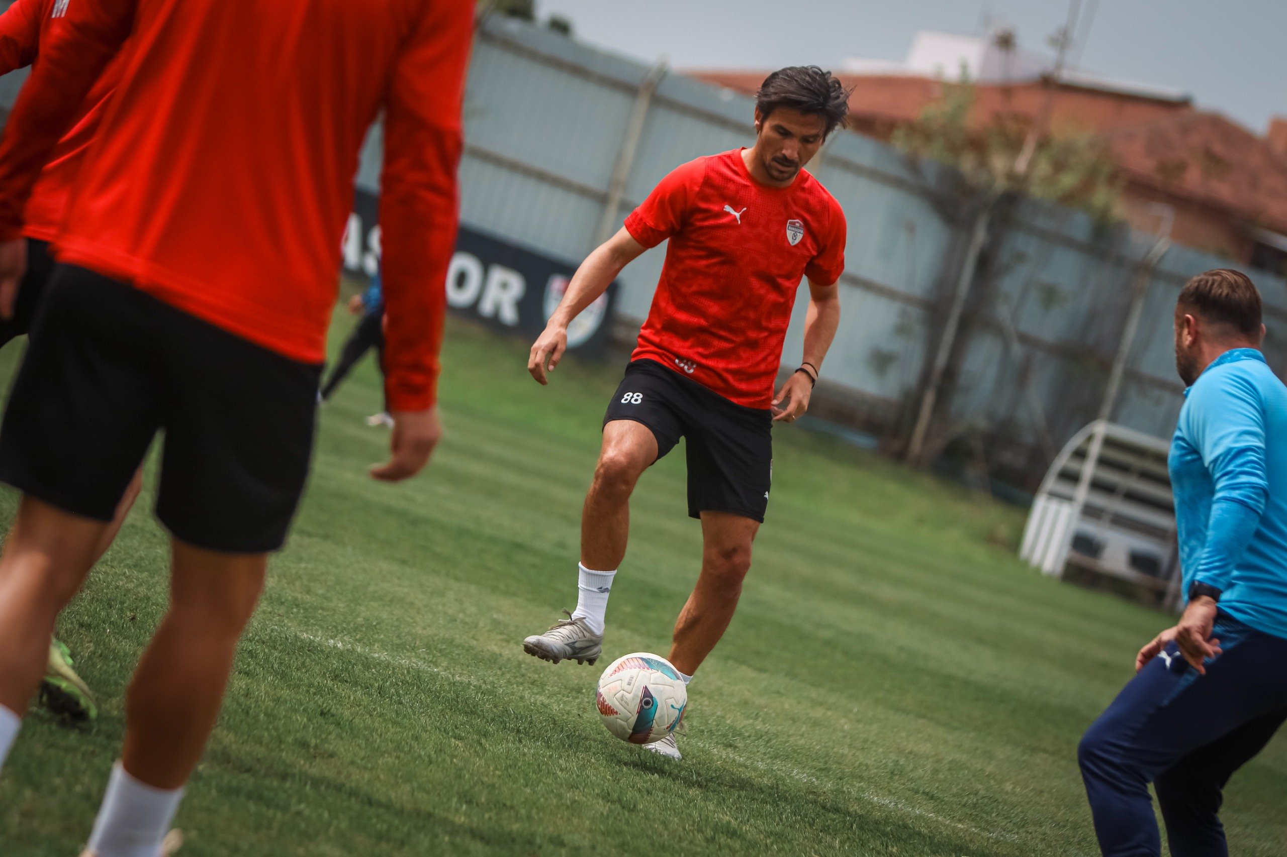 Si̇yah Beyazlilarda Hazirliklar Tam Gaz (1)