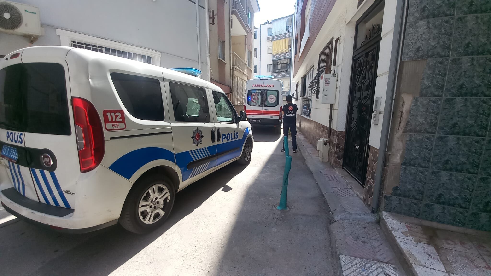 ​Sokak Ortasında Bıçaklı Saldırı