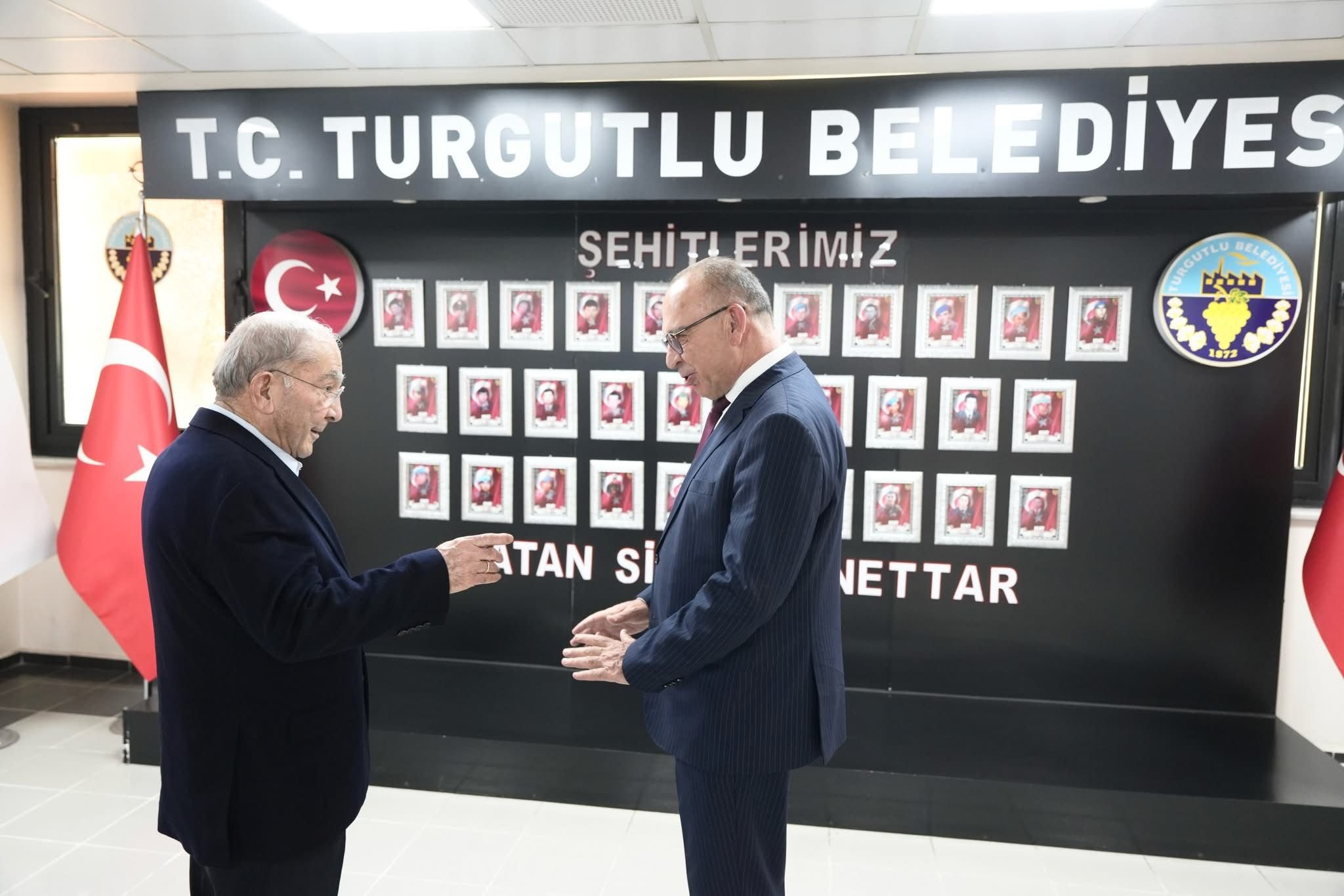 Turgutlu’da Anlamlı Buluşma Başkan Çetin Akın, Hilmi Özkök’ü Ağırladı (2)