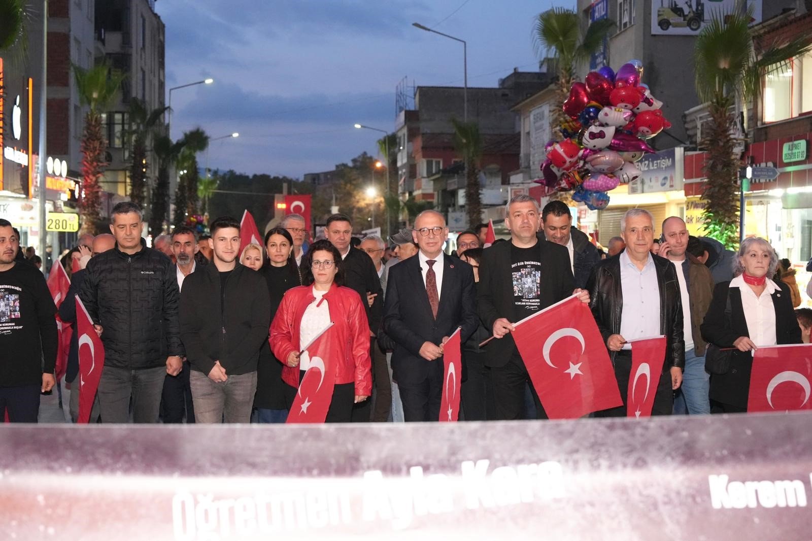 Turgutlu'da ‘Sessiz Saygı' Korteji Düzenlendi (5)