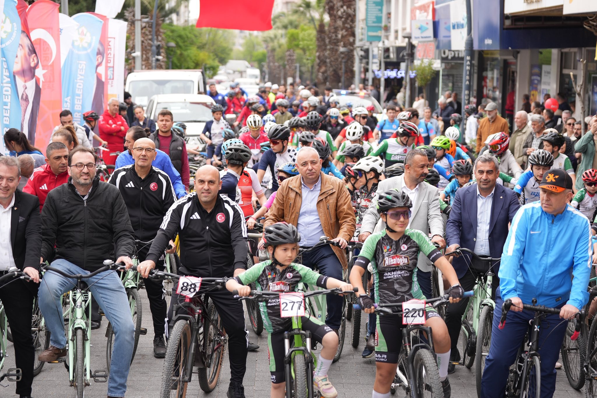 Ülkemizin Dört Bir Yanından Gelen Minik Sporcularımızla Keyifli Anlar Yaşadık (1)