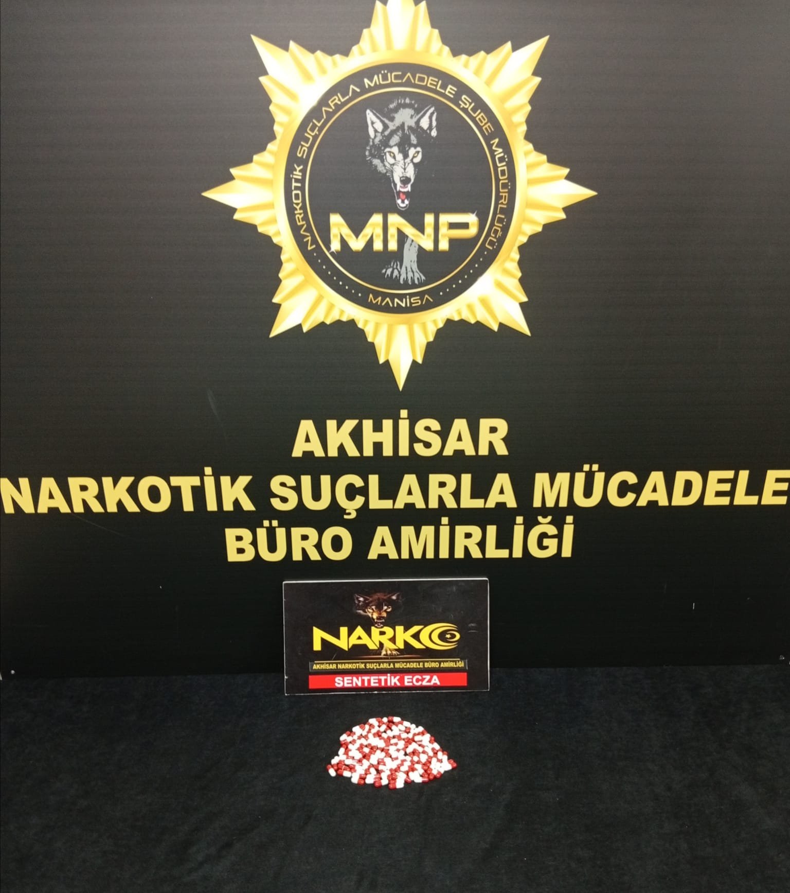 Akhisar'da zehir tacirlerine büyük darbe!