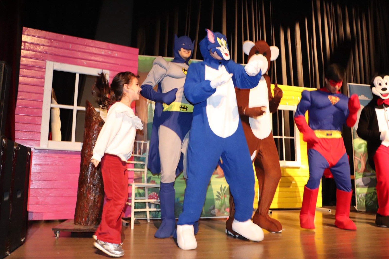 Kırkağaç’ta 23 Nisan coşkusu akşam saatlerinde de devam etti-.1.1