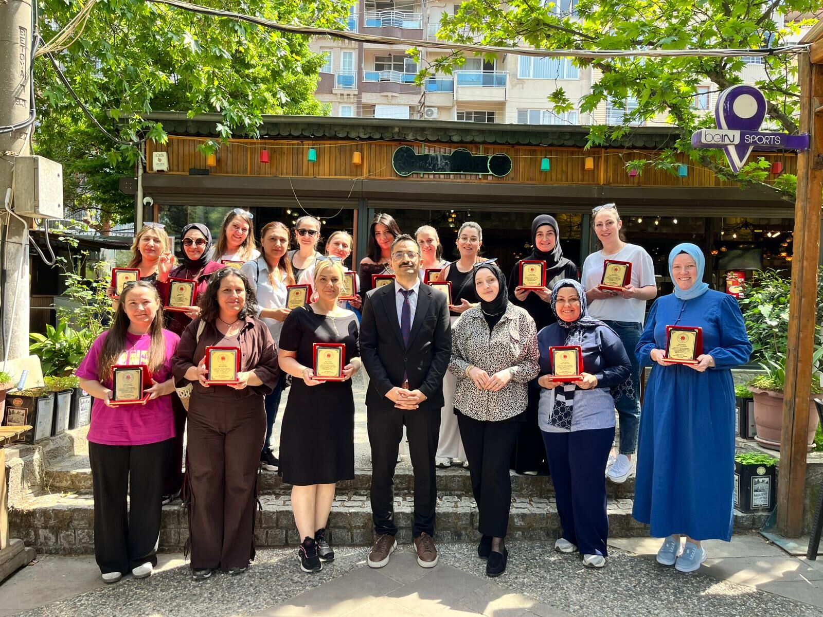 Murat Germen İlkokulu’nda Anneler Günü’ne Vefa Damgası-2
