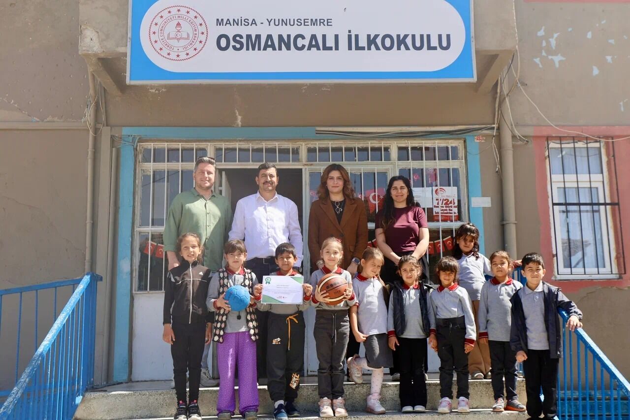Yunusemre'nin Çevre Müfettişleri İş Başında: Binlerce Atık Pil Geri Dönüşüme!-1