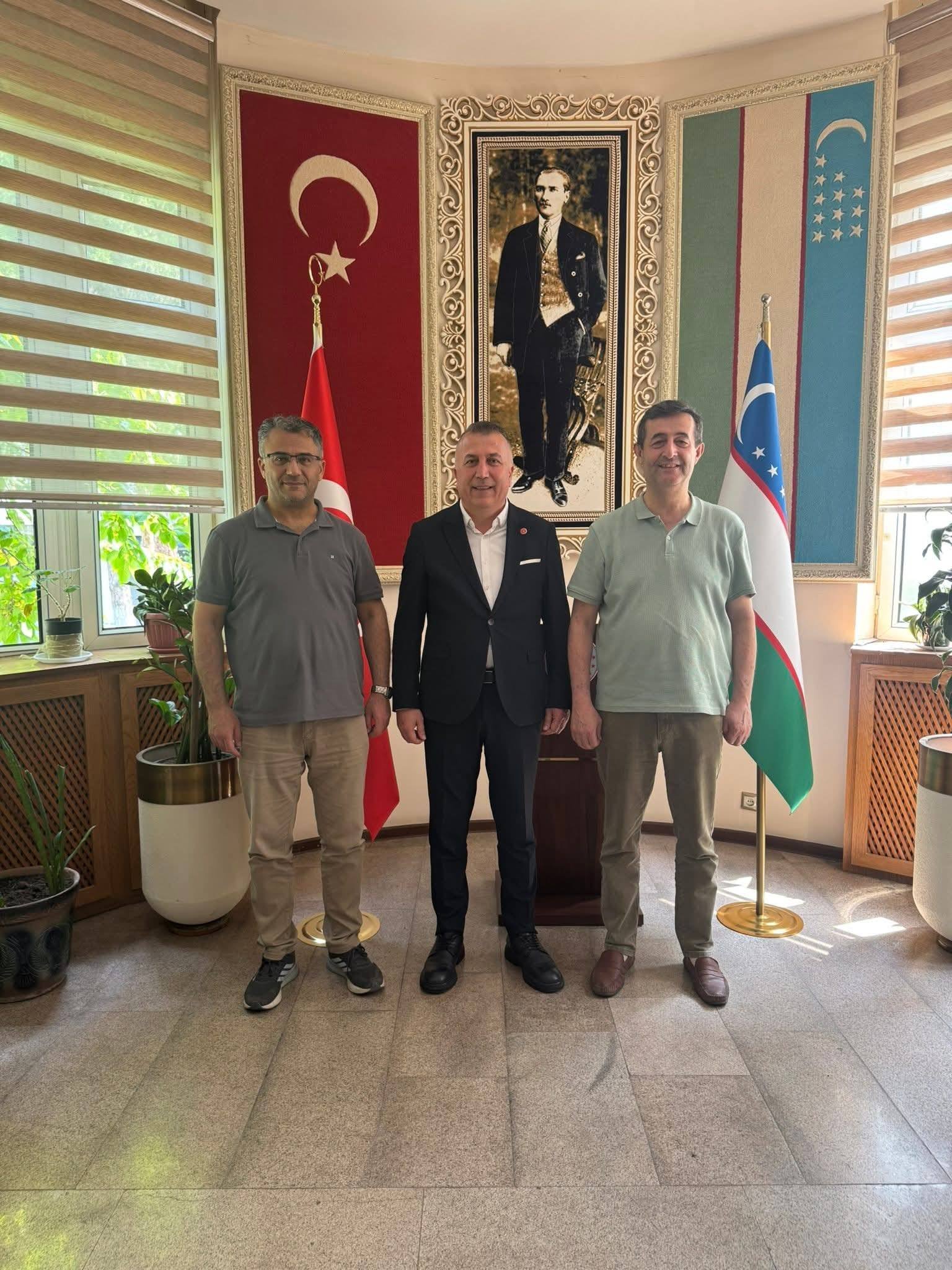Tariş Üzüm Birliği asırlık tecrübesini ata topraklarına taşıyor