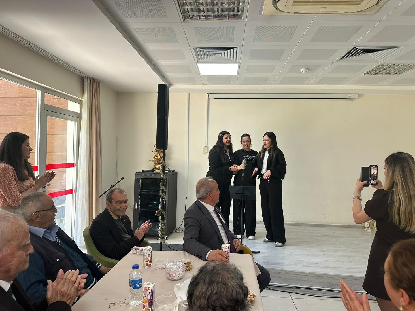 Salihli Huzurevi’nde Kuşaklar Buluştu