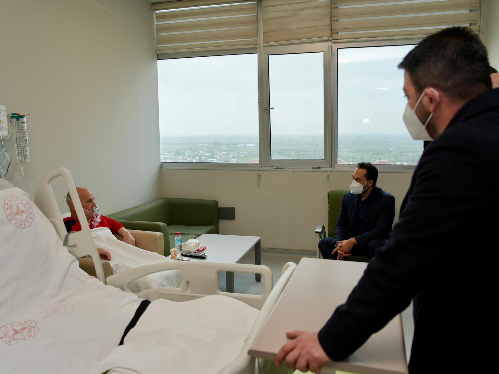 Mücahit Arınç’tan Berk Mersinli’nin Babasına Geçmiş Olsun Ziyareti-1