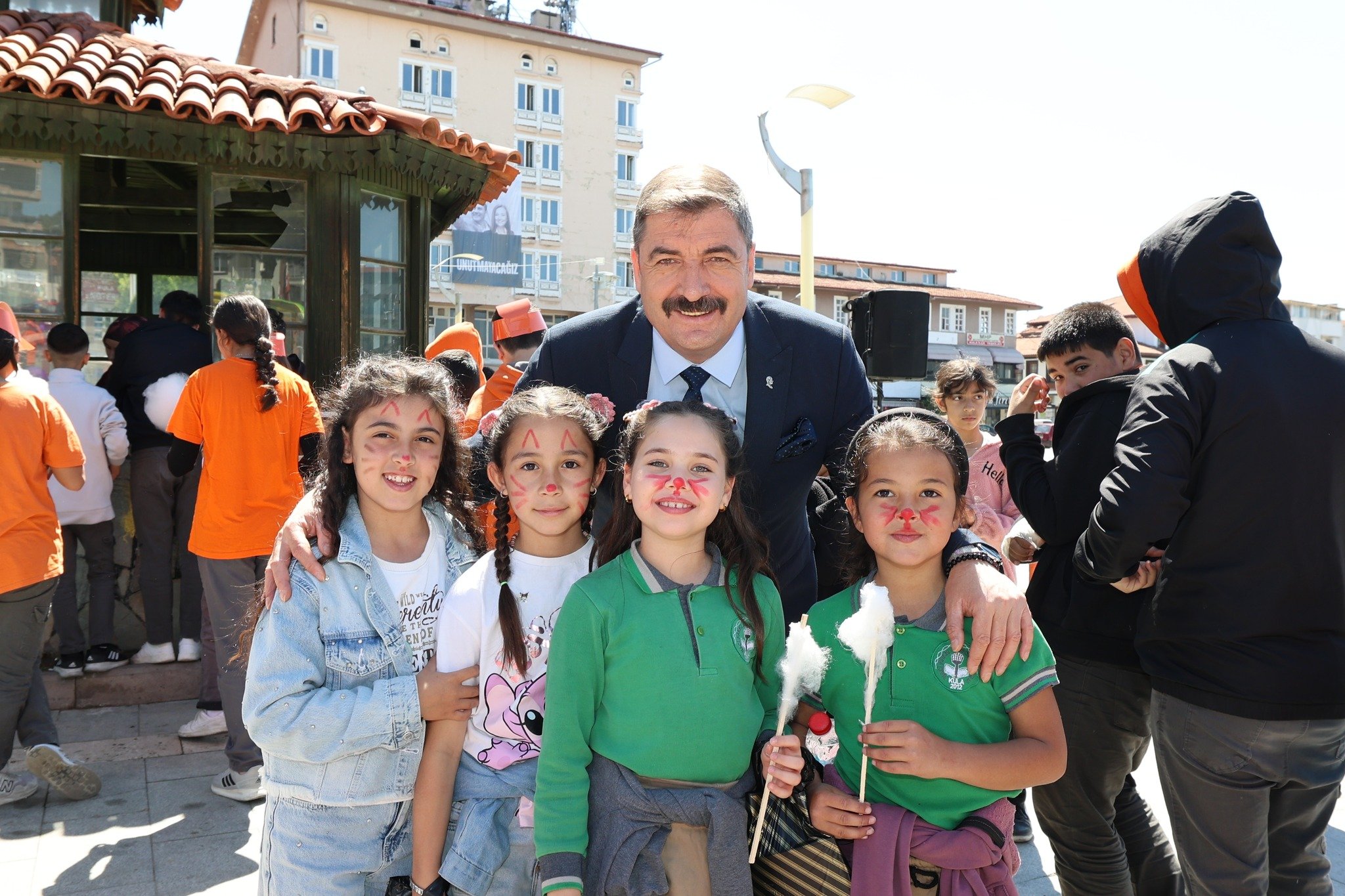 Kula’da “Okuma Yolculuğu” şenliği başladı-.3.1