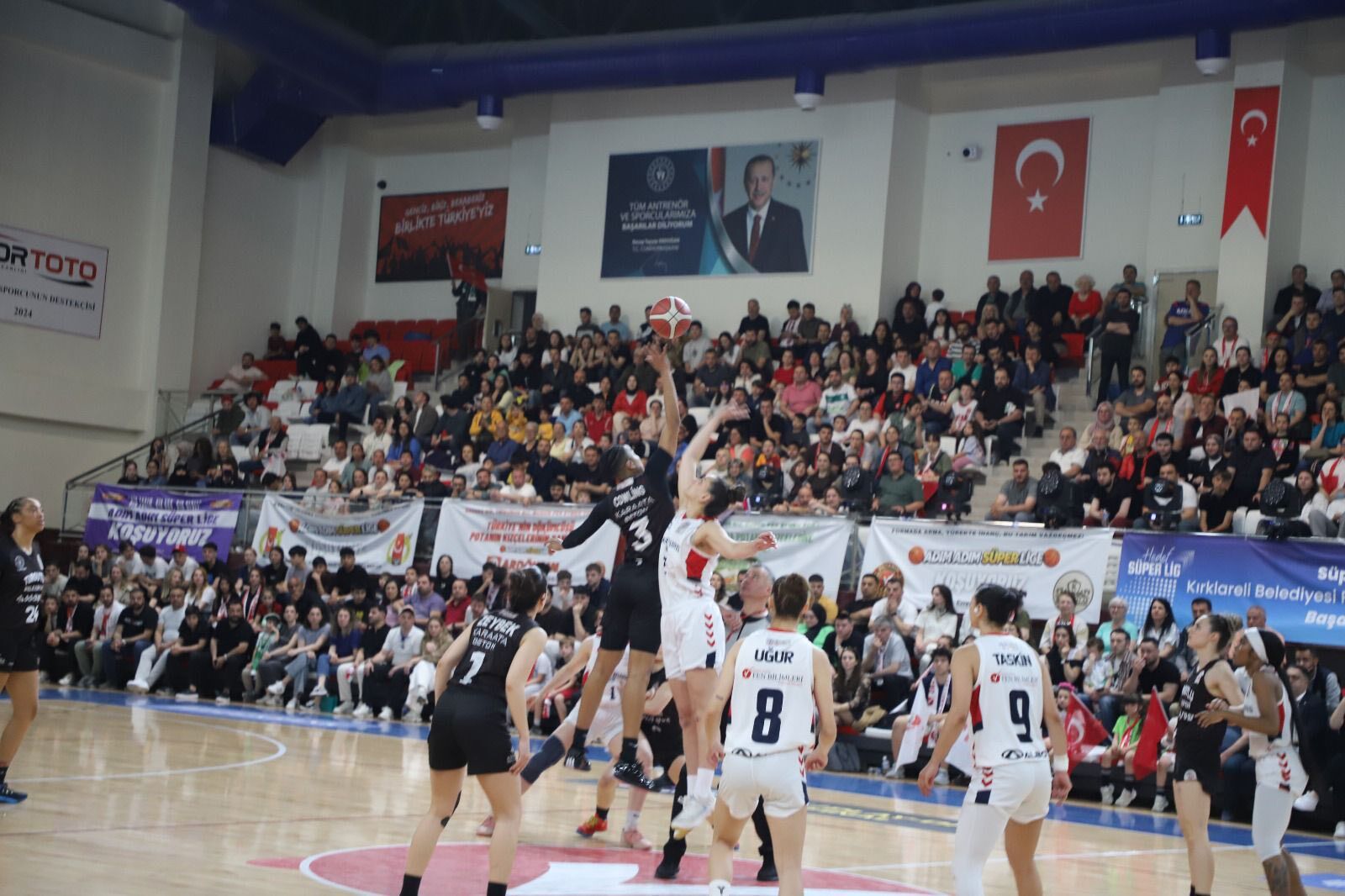 Manisa Temsilcisi Seriyi Son Maça Bıraktı: Başkan Akın'dan Tam Destek-1