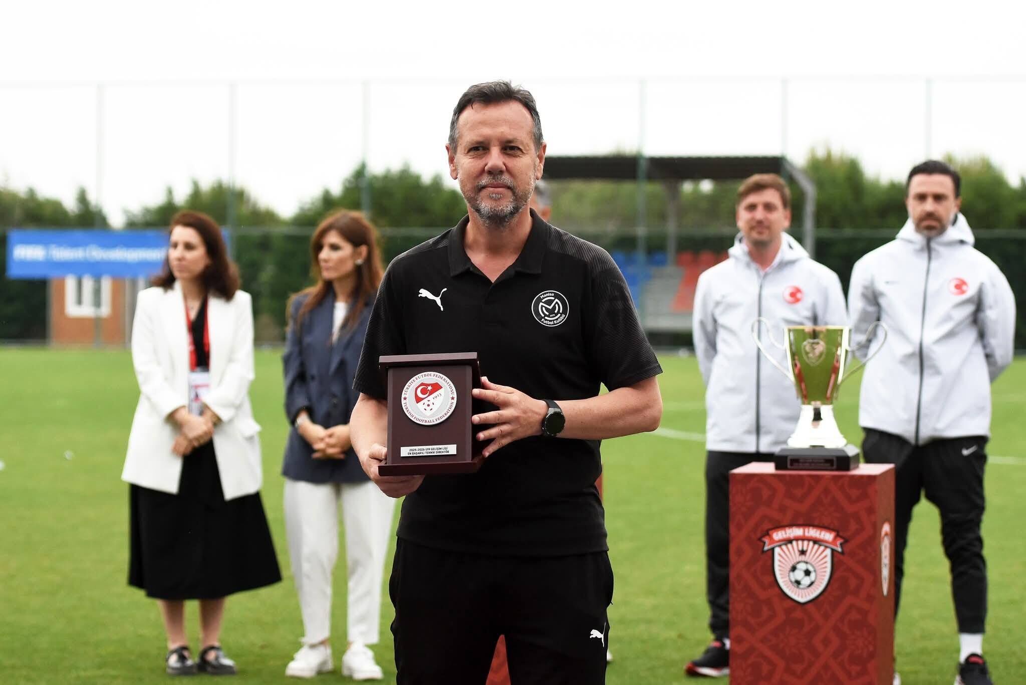Manisa FK U19 Gelişim Ligi Şampiyonu Oldu-.3.1