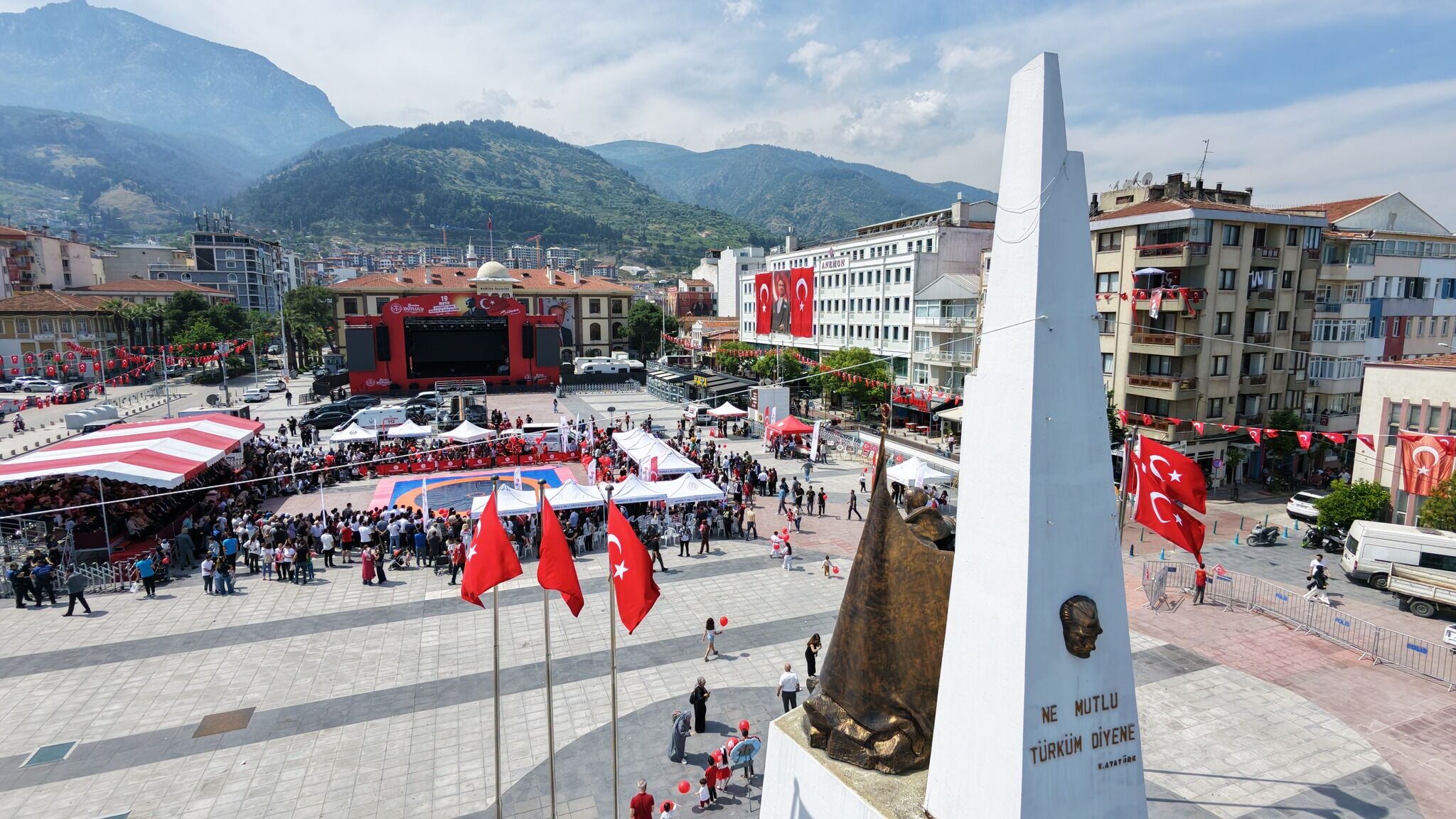 Manisa’da 19 Mayıs Bayramı Büyük Coşkuyla Kutlandı-.1