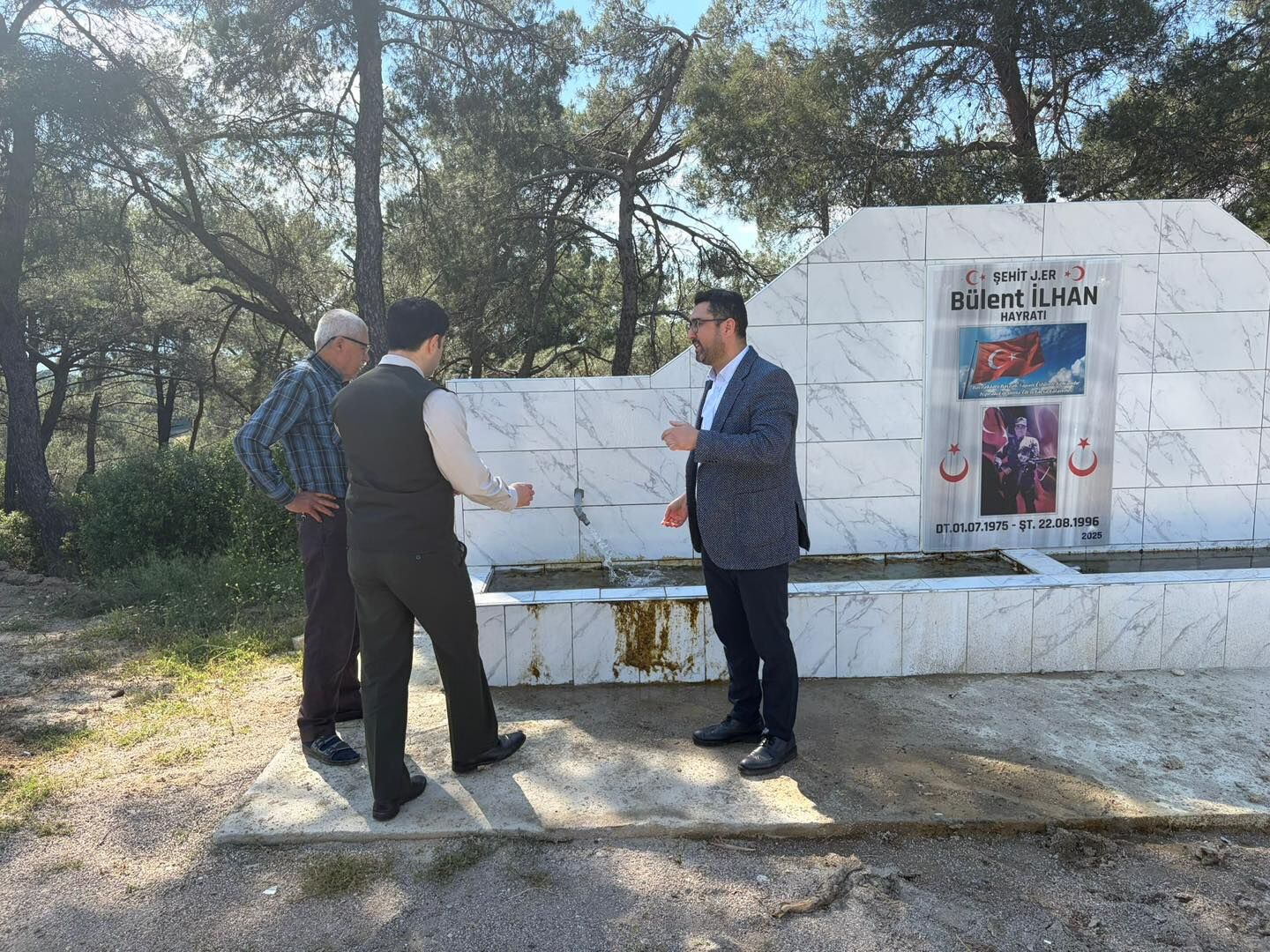 Manisa'da şehit babasına geçmiş olsun ziyareti-.1.2.3