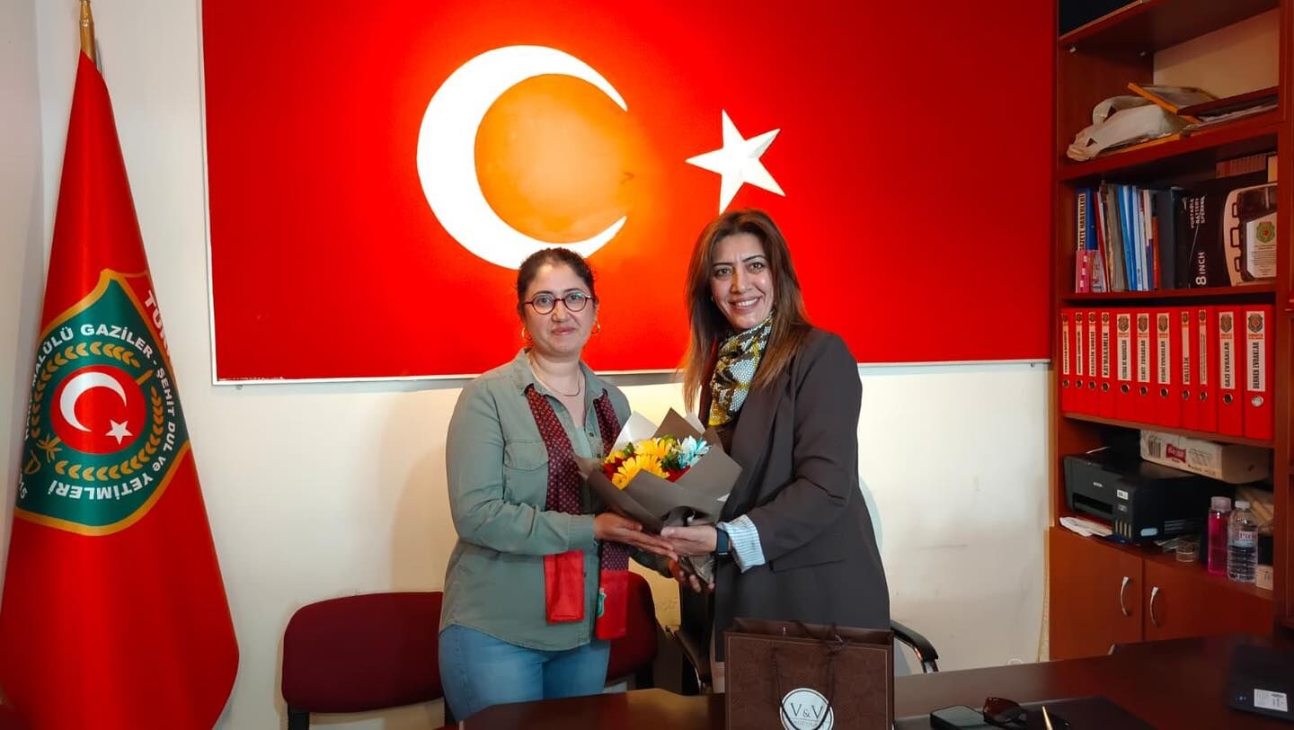 Turgutlu’da Şehit Aileleri ve Gazilerle bayramlaşma programı gerçekleştirildi-1