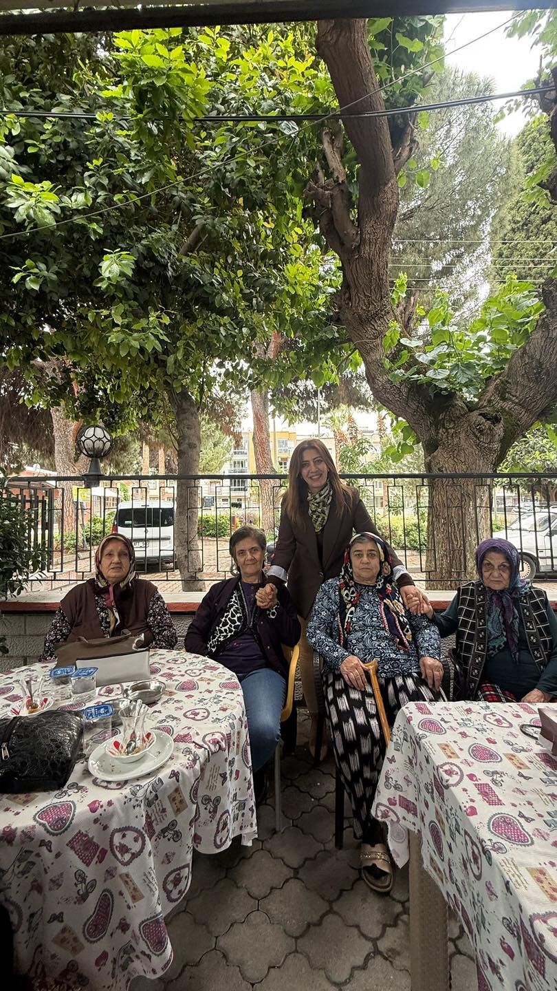 Turgutlu Huzurevi’nde Bayramlaşma Programı Gerçekleştirildi-3