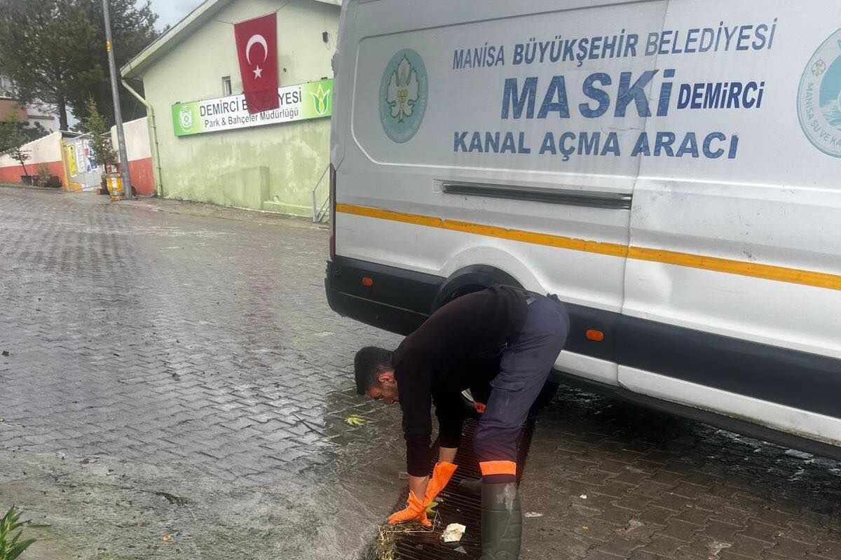Demirci’deki Dolu Afeti Sonrası Başkan Dutlulu'dan Açıklama: