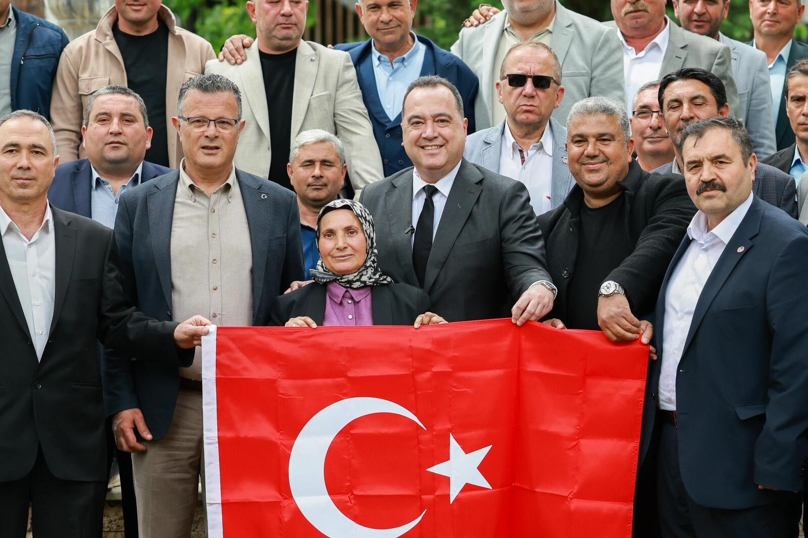 Besim Dutlulu, Alaşehir'de muhtarların sorunlarını dinledi-.3.1-1
