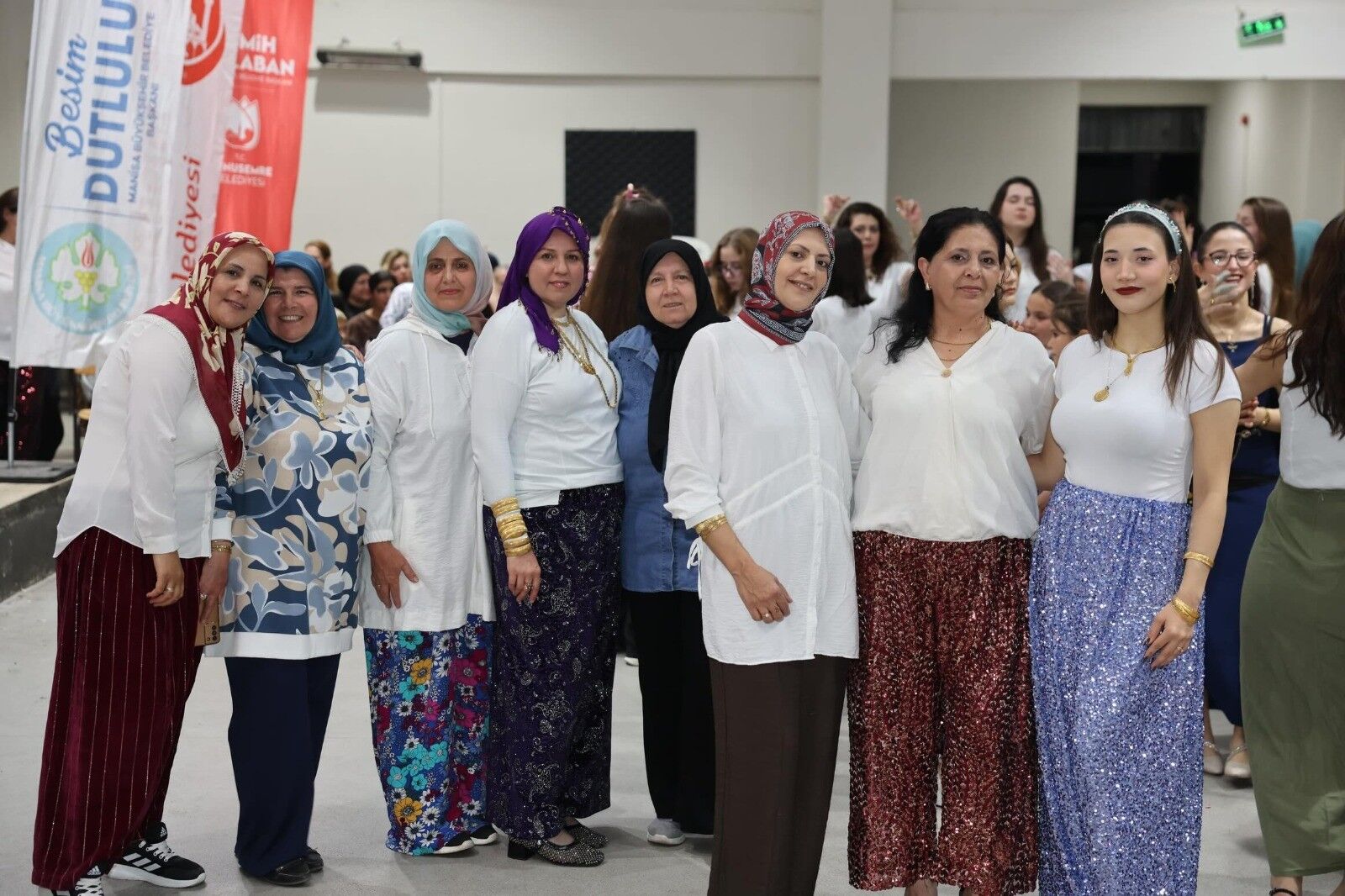 Manisalı kadınlar 'Şalvar Gecesi'nde buluştu-.1