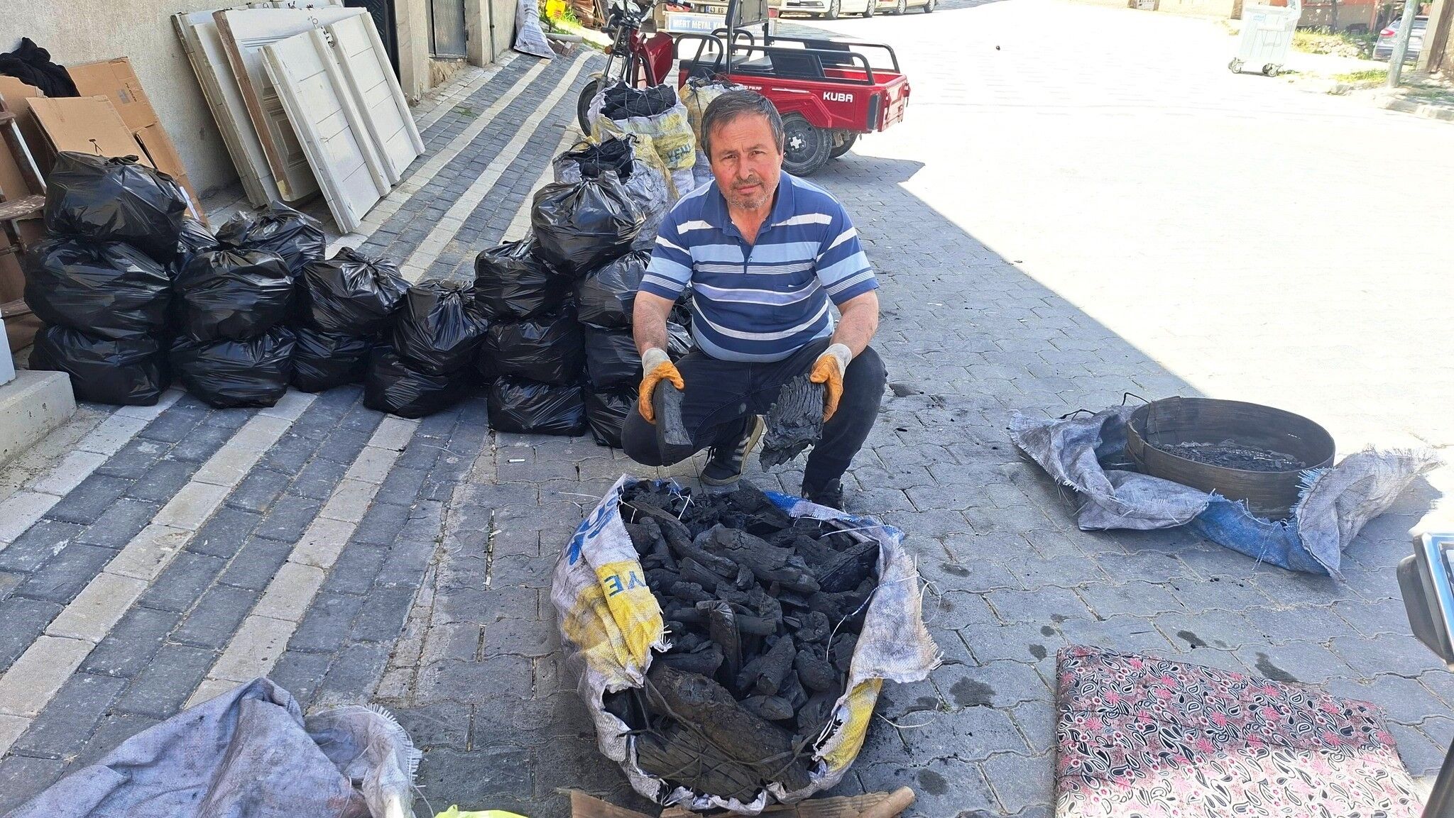 Manisa’nın kömürü yoğun ilgi görüyor-.1.1