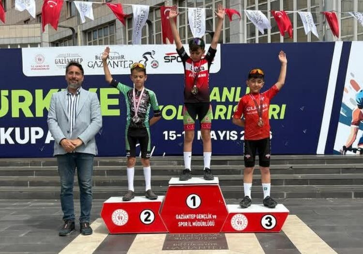 Manisalı pedallar Gaziantep'te fırtına gibi esti!-.1.1