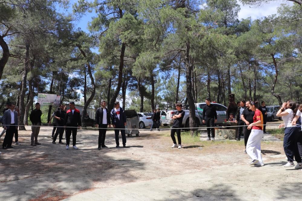 Selendi’de “Orman Benim” etkinliğiyle çevre bilinci güçlendirildi-1