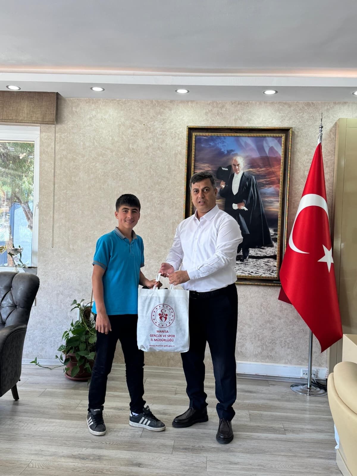 Manisalı bilek güreşçilerinden Türkiye derecesi-.2.1