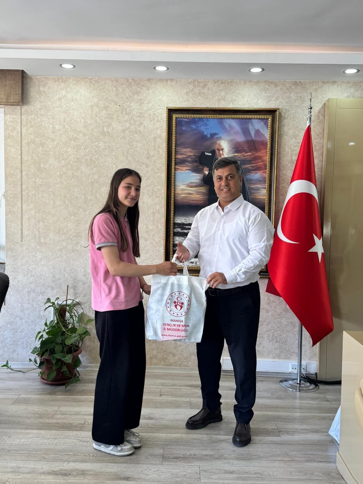 Manisalı bilek güreşçilerinden Türkiye derecesi-.3.1