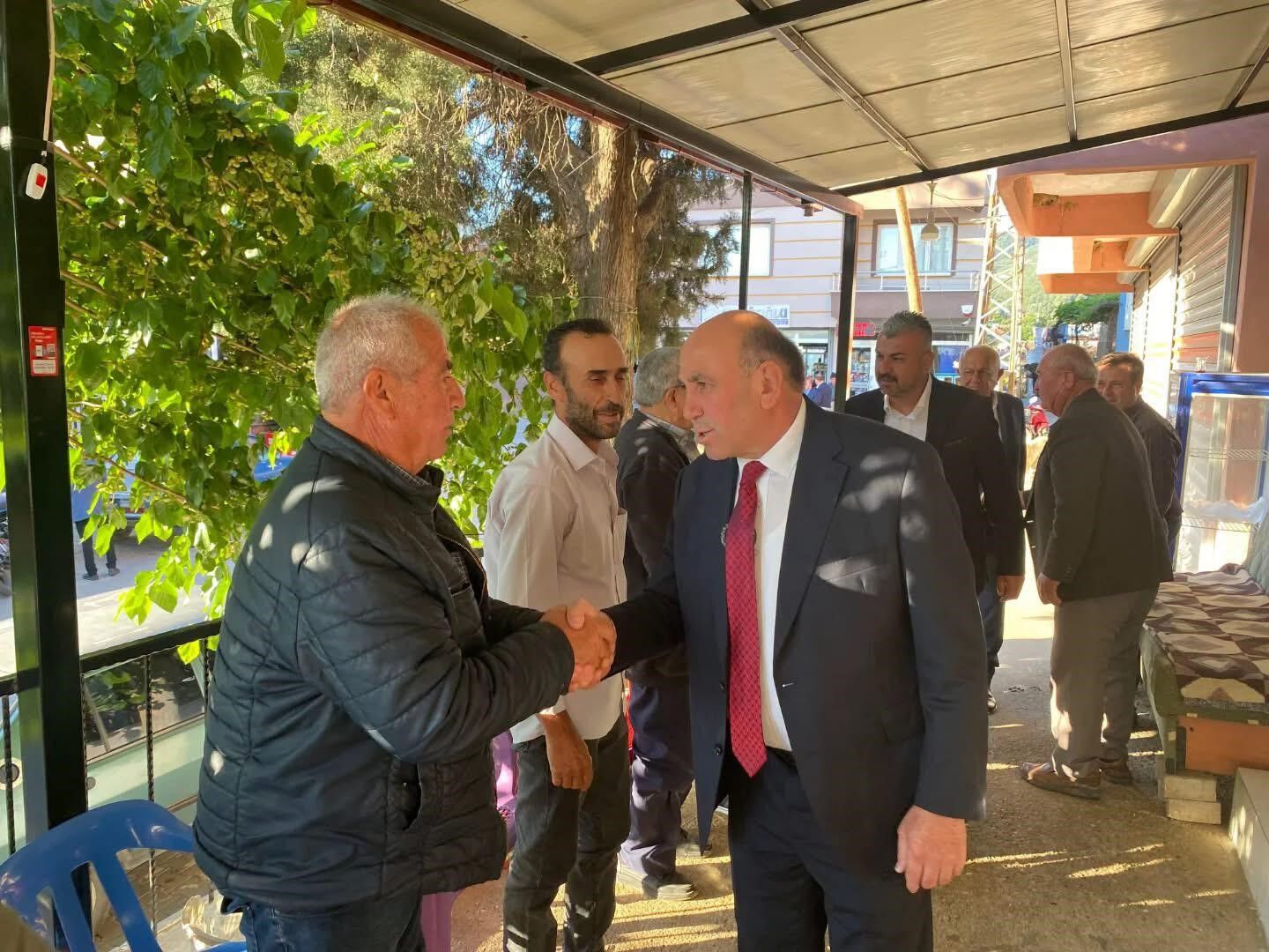 Sarıgöl’de bayramlaşma programı: Başkan Akdeniz halkla bir araya geldi-2