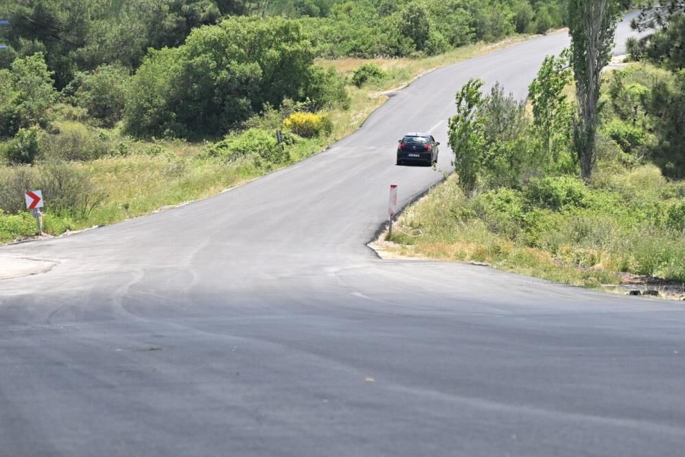 Manisa’da İki Mahalle Arasındaki Ulaşım Sorunu Çözüldü: 2 Kilometrelik Yol Yenilendi