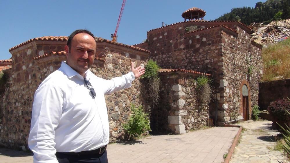 Manisa’daki Tarihi İshak Çelebi Hamamı Yeniden Harabeye Döndü