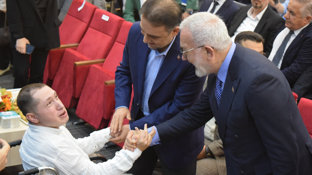 Ak Parti̇i̇ 2