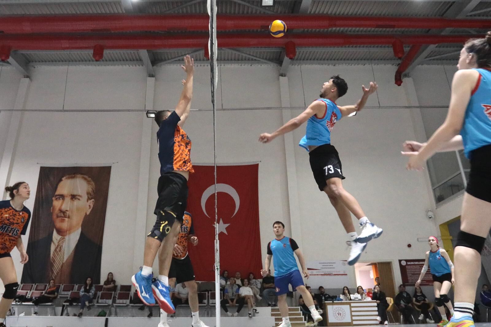 Çağlak Festivali’nde Voleybol Heyecanı (1)