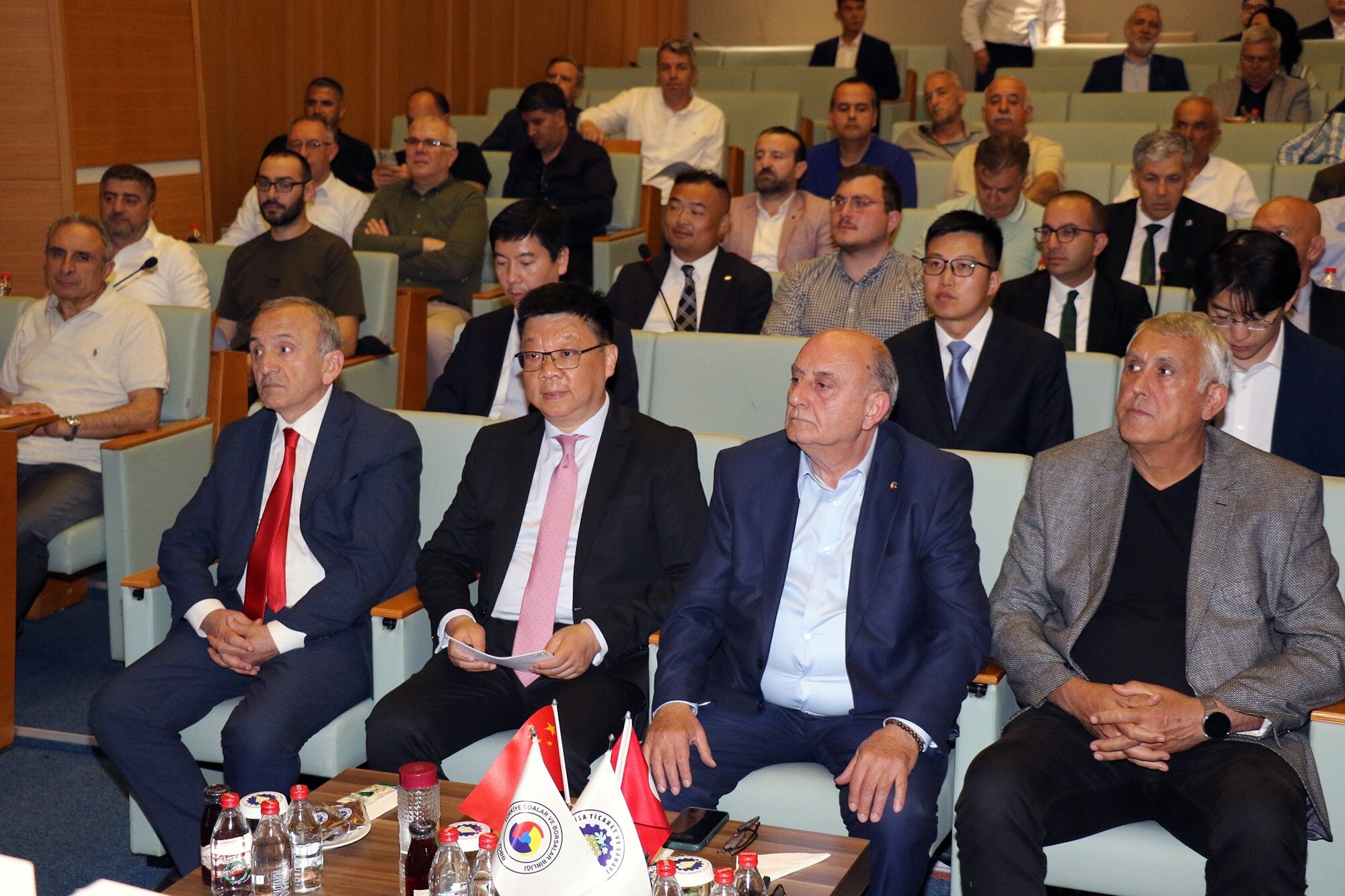 Çin Heyetinden Manisa Çıkarması (2)