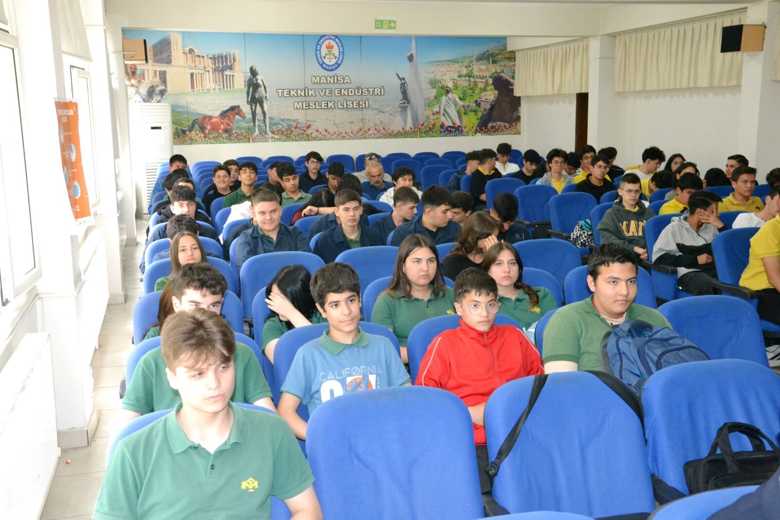 Geleceğin Girişimcilerine İlham Manisalı İş Kadınları Mesleki Eğitim Alan Gençlerle Buluştu (5)