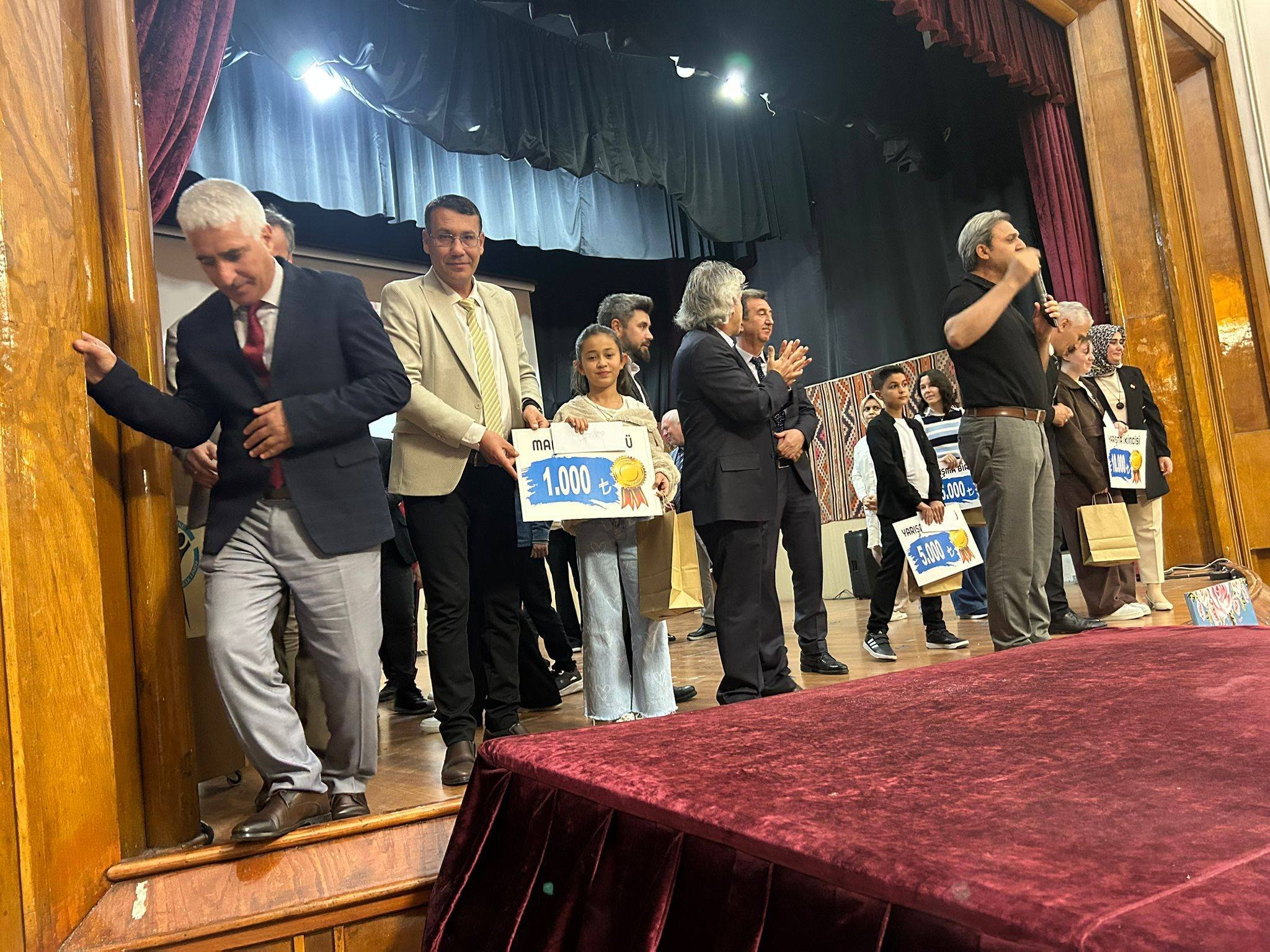Gülcan Özoğul, 1. Mansiyon Ödülüne Layık Görülmüştür (2)