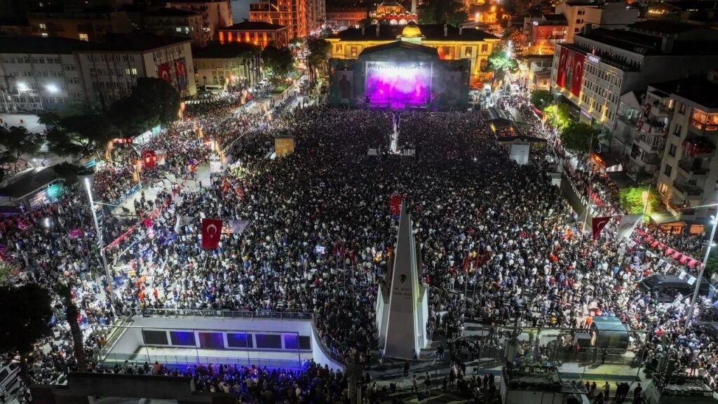 Manisa’da 19 Mayıs Coşkusu: Şehir Dev Bir Festival Alanına Dönüşüyor!