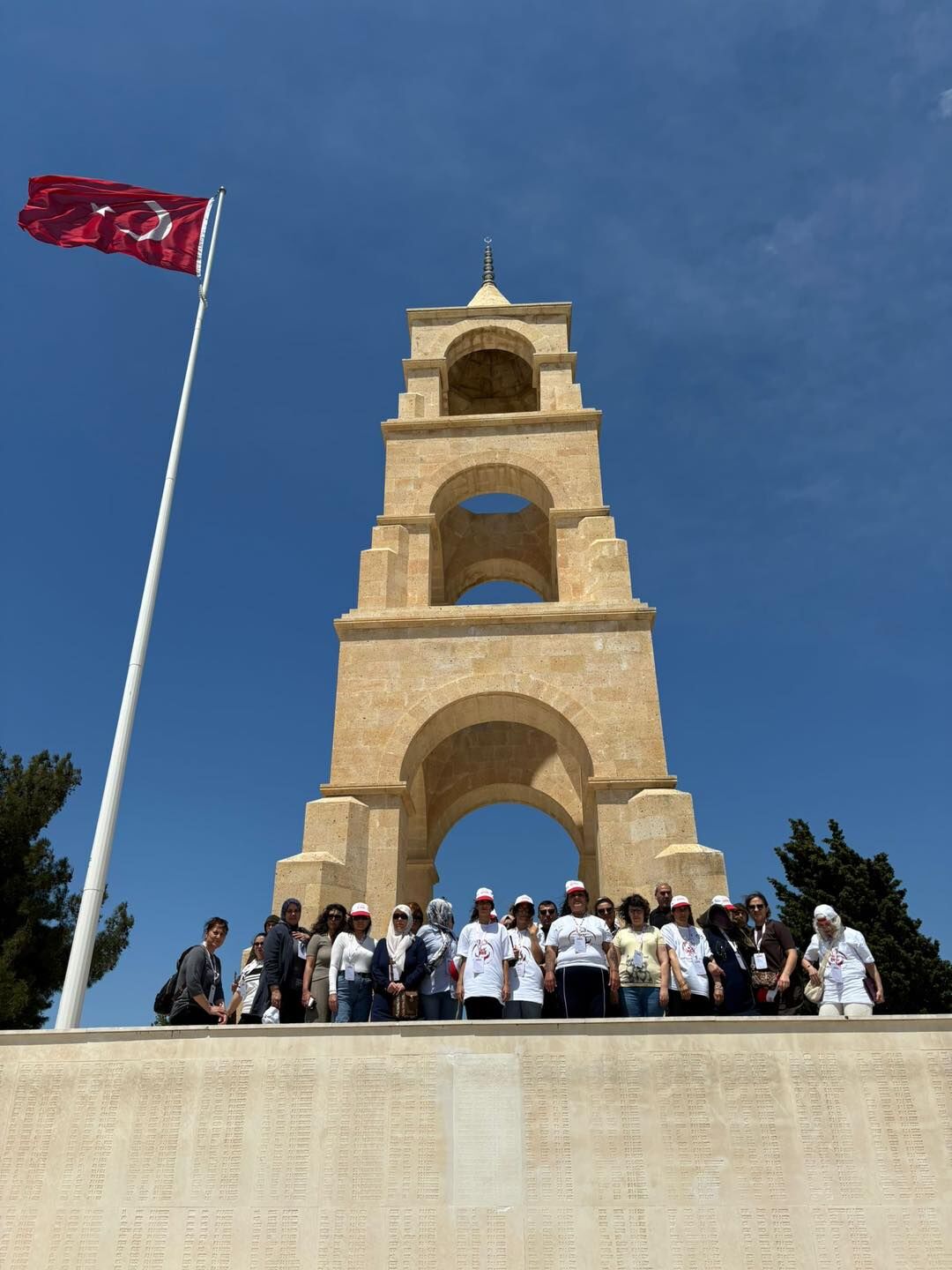 Bakan Göktaş Çağrıya Kayıtsız Kalmadı: Engelli Bireyler İçin Çanakkale Gezisi Düzenlendi-1