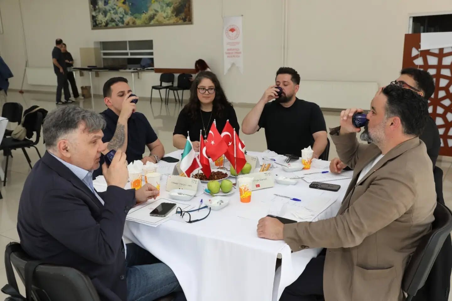 Manisa Zeytinyağı Tadım Yarışması Sonuçlandı: 37 Üreticiye Ödül Yağdı!
