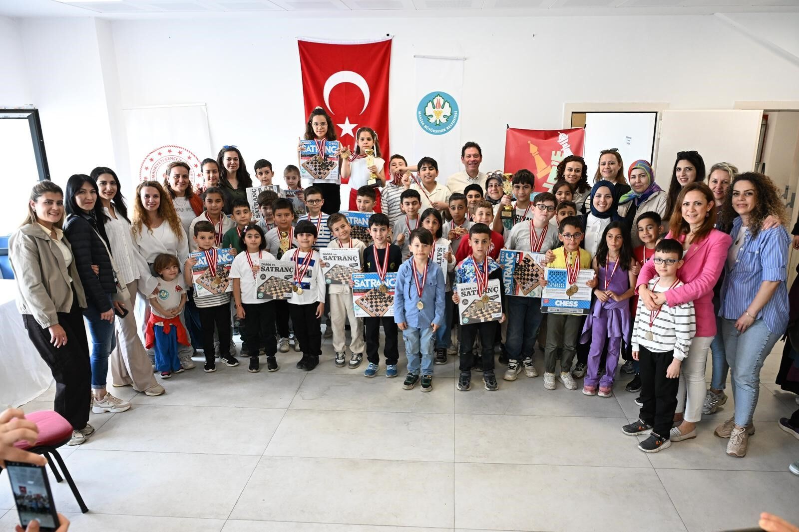 Manisa Satranç Turnuvasına Ev Sahiğliği Yaptı! (5)