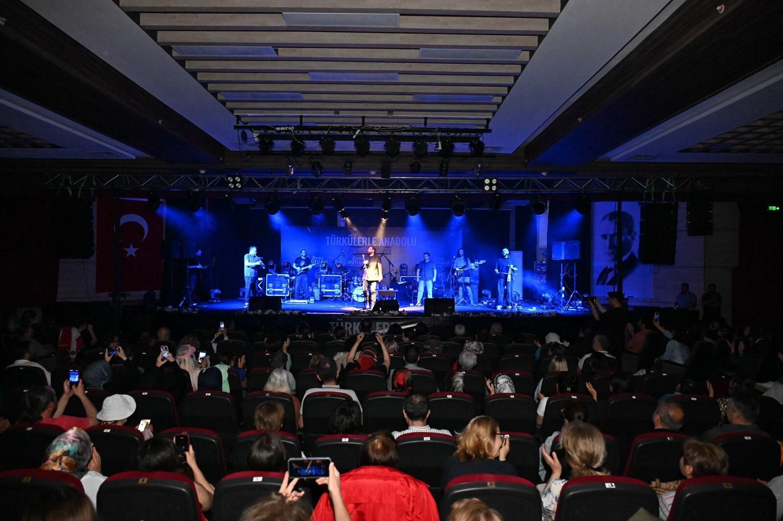 Manisa'da Karadeniz Fırtınası (1)