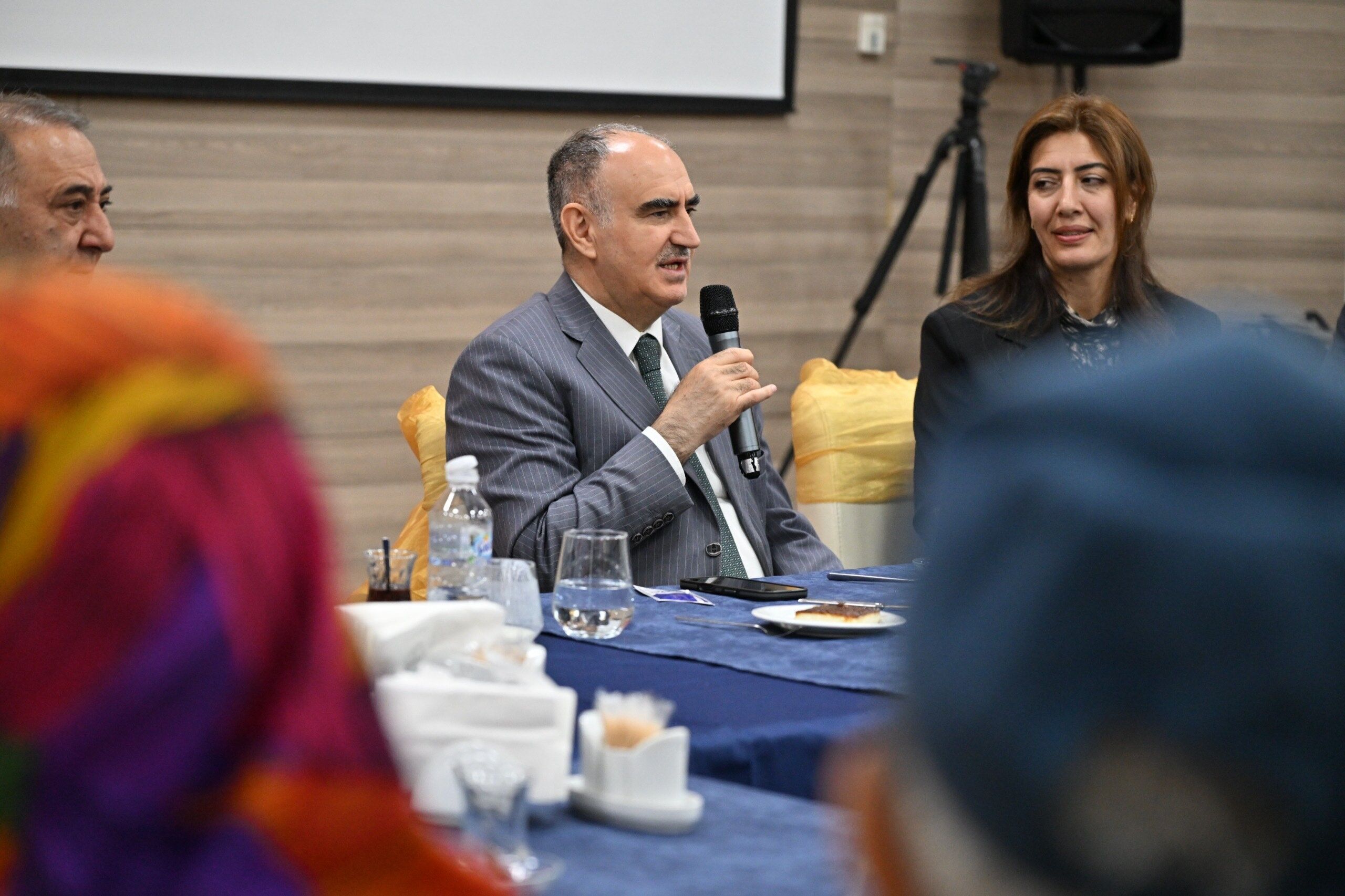 Manisa'da Üç Kuşak Aynı Sofrada (1)