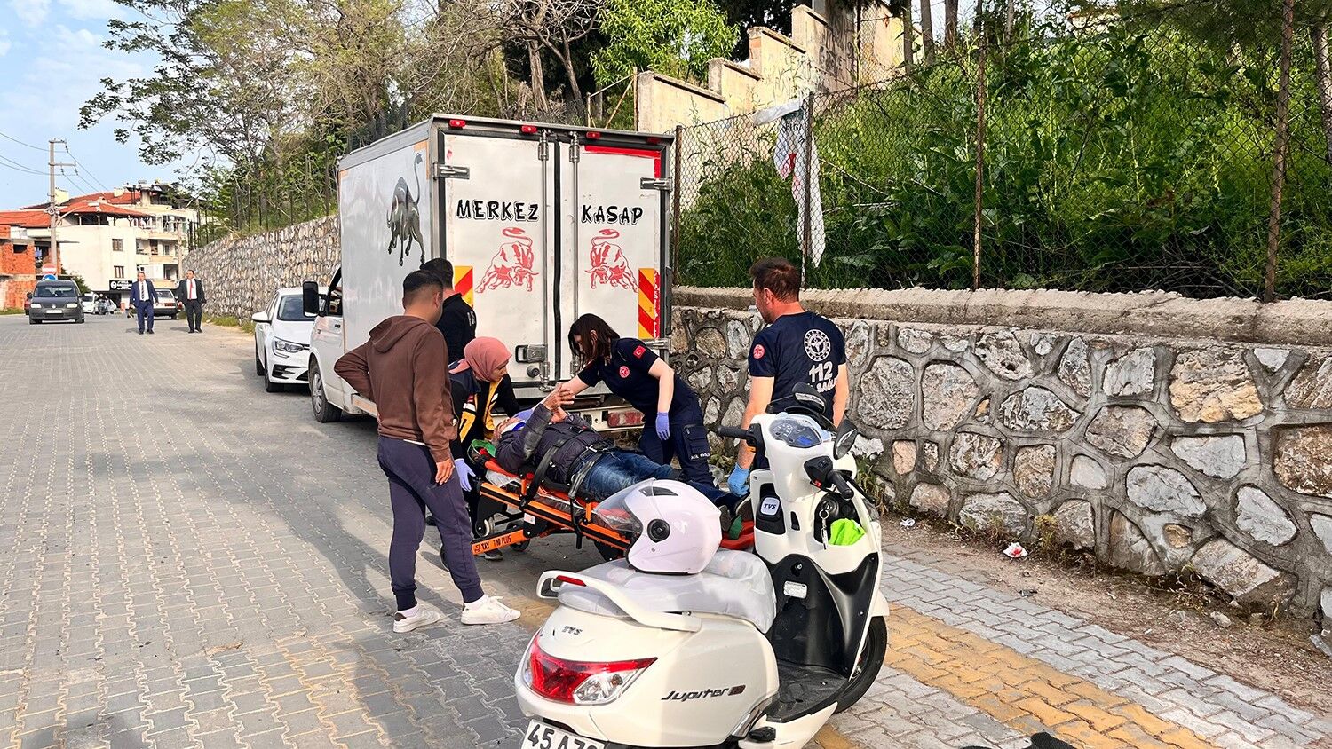 Otomobil Ile Motosiklet Çarpıştı (1)