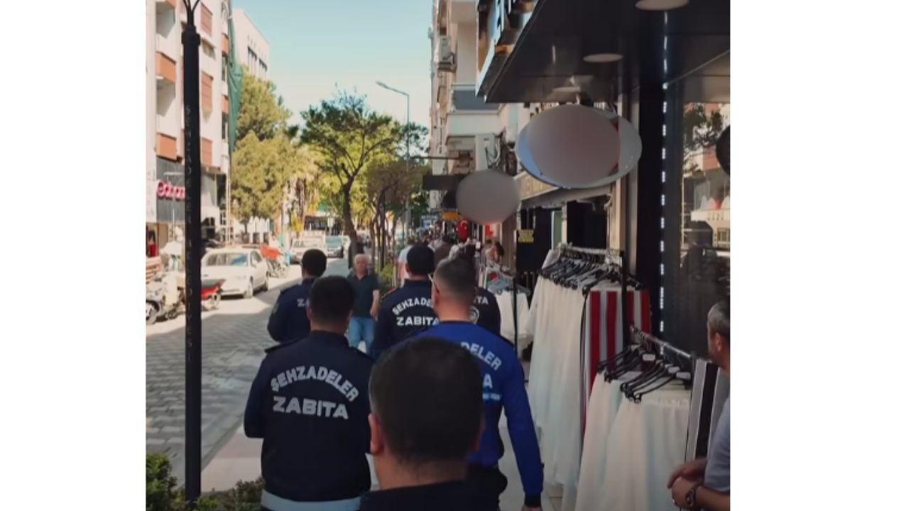 Şehzadeler’de Yaya Güvenliği Için Zabıtadan Sıkı Denetim! (2)