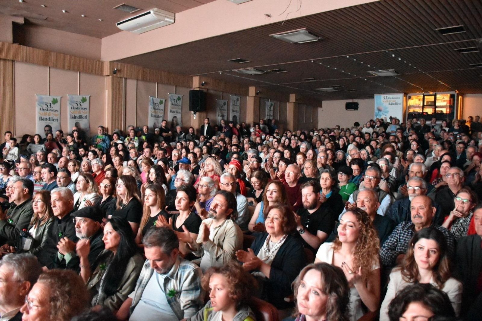 Şiirin Kalbi Manisa’da Attı (2)