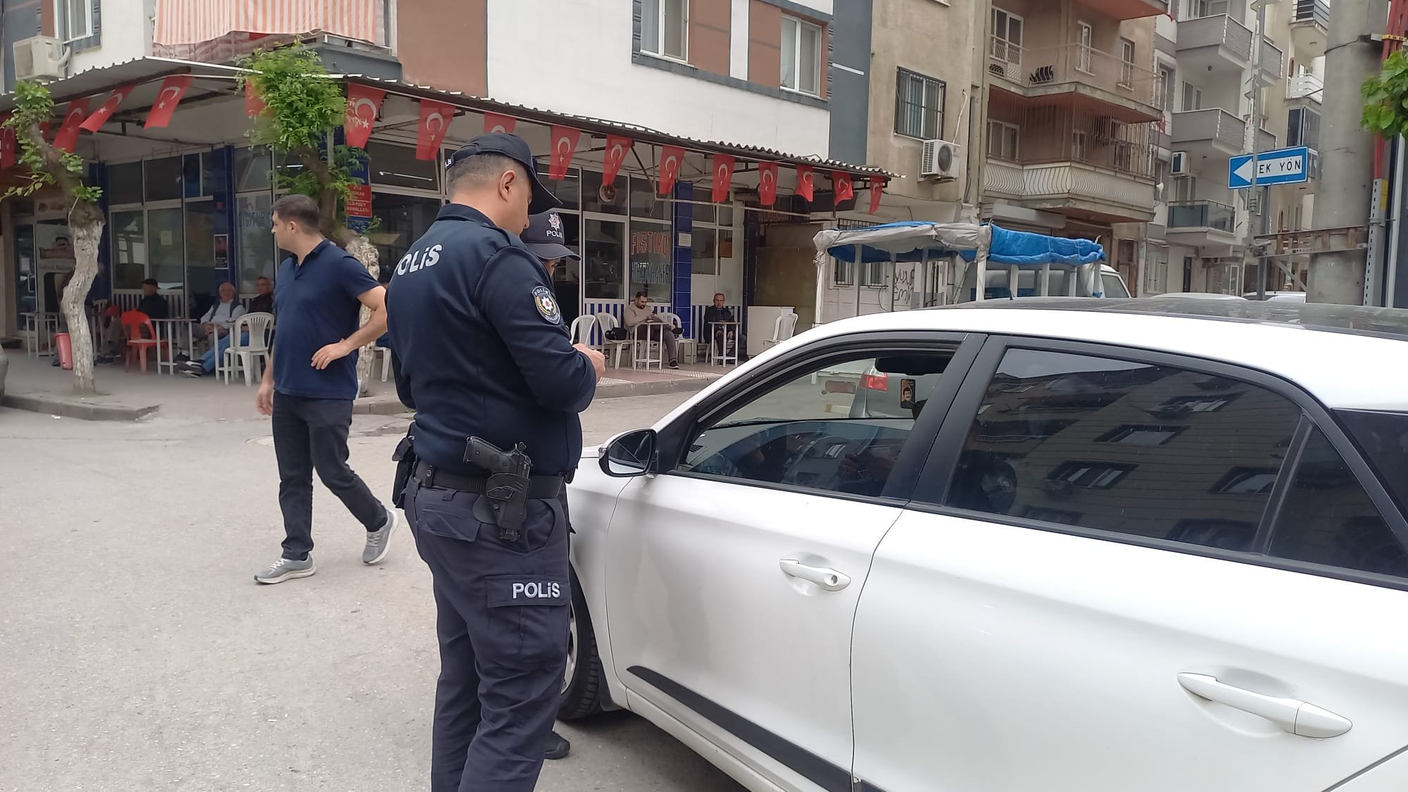 Manisa’da Emniyetten Huzur Operasyonu: 3 Saat Arayla Şok Denetim!-.3.1