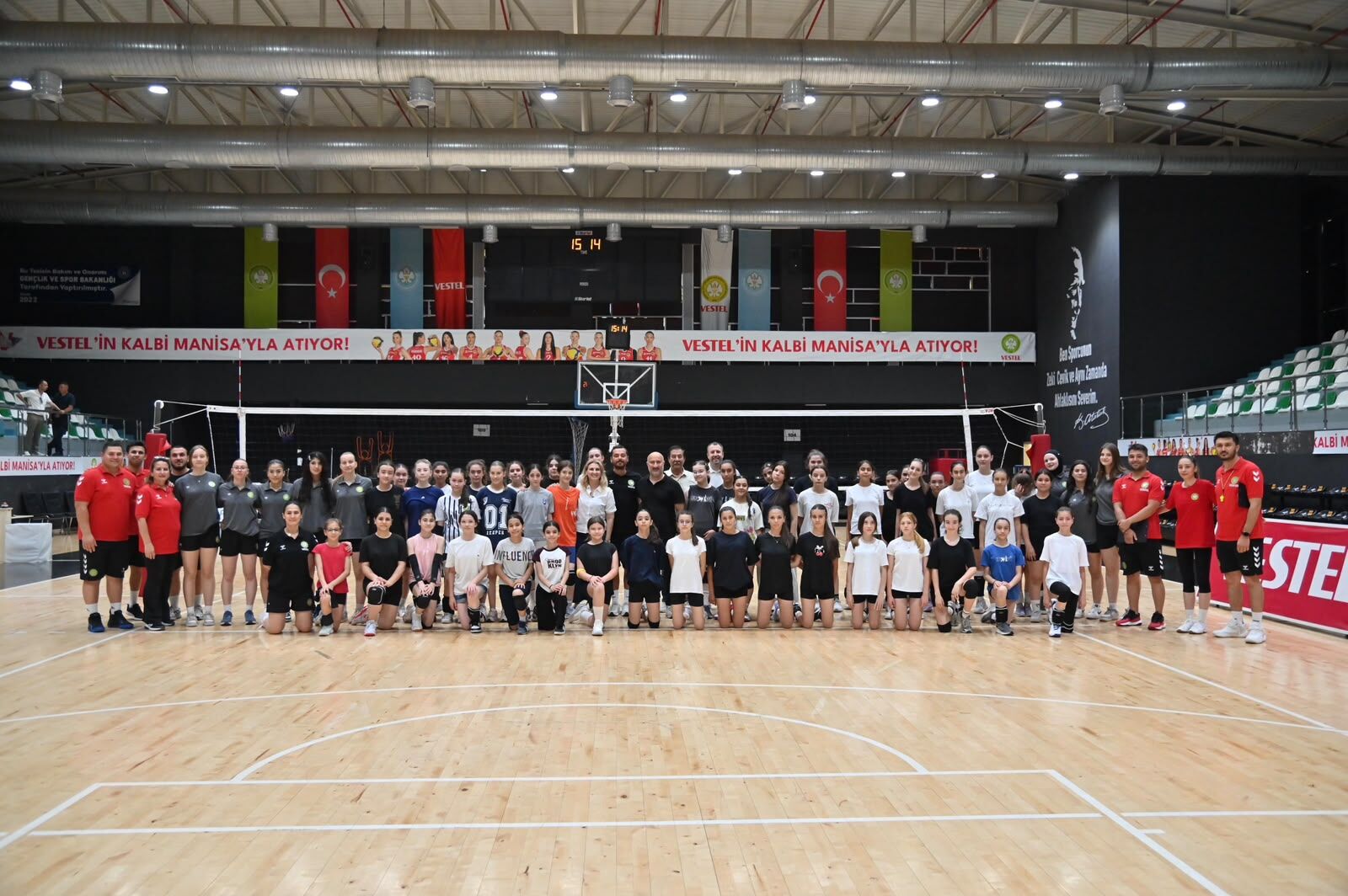 Manisa BBSK Voleybol Altyapı Seçmelerinde Büyük Heyecan!-1