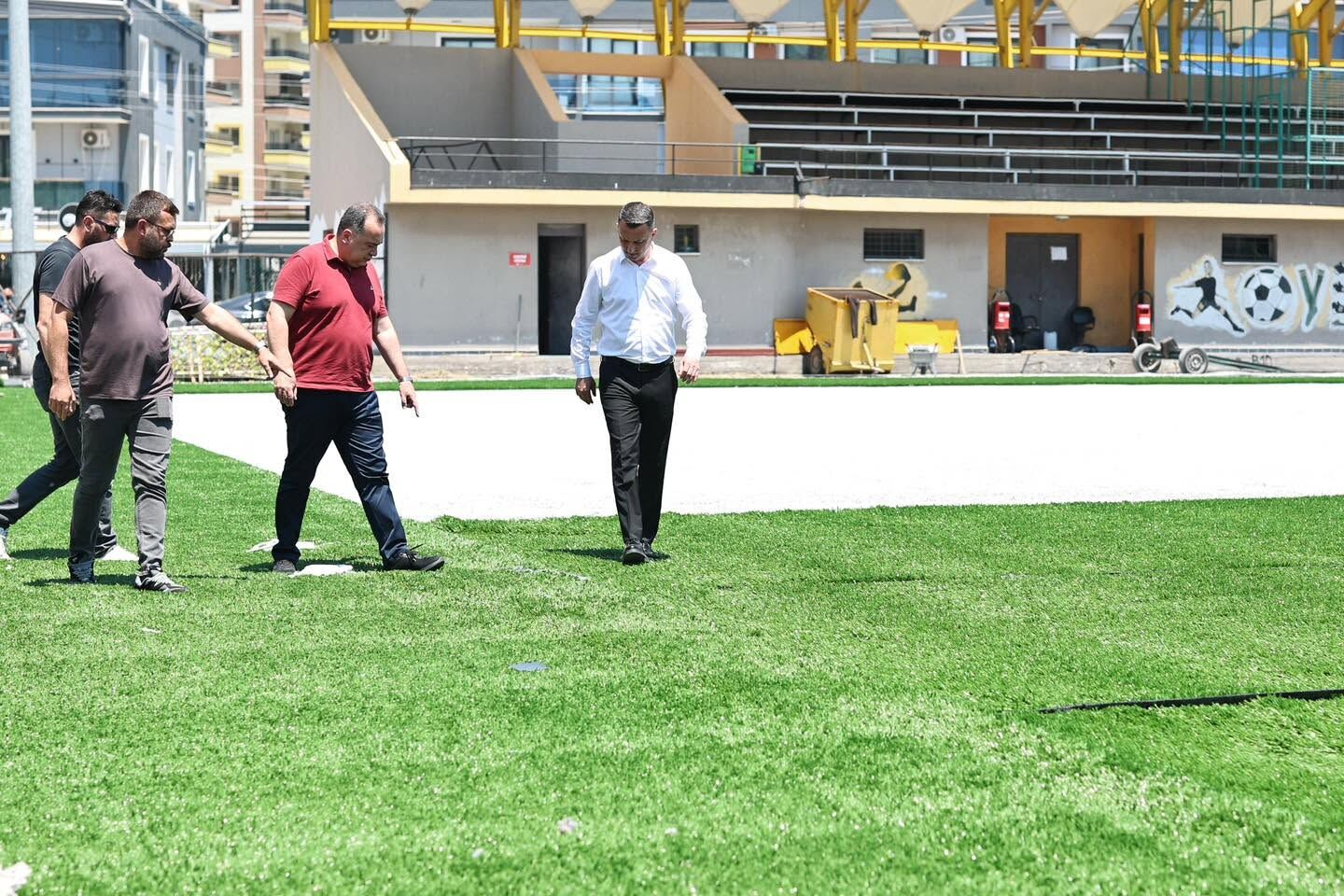 Manisa'da 90 Milyon Liralık Spor Yatırımı: Kovalık Sahası Yenileniyor!-2