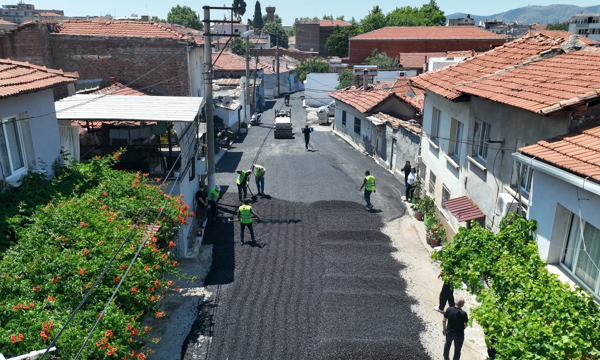 Başkan Kayserili’den Asfalt Mesaisi: Çalışmaları Yerinde Takip Etti-2